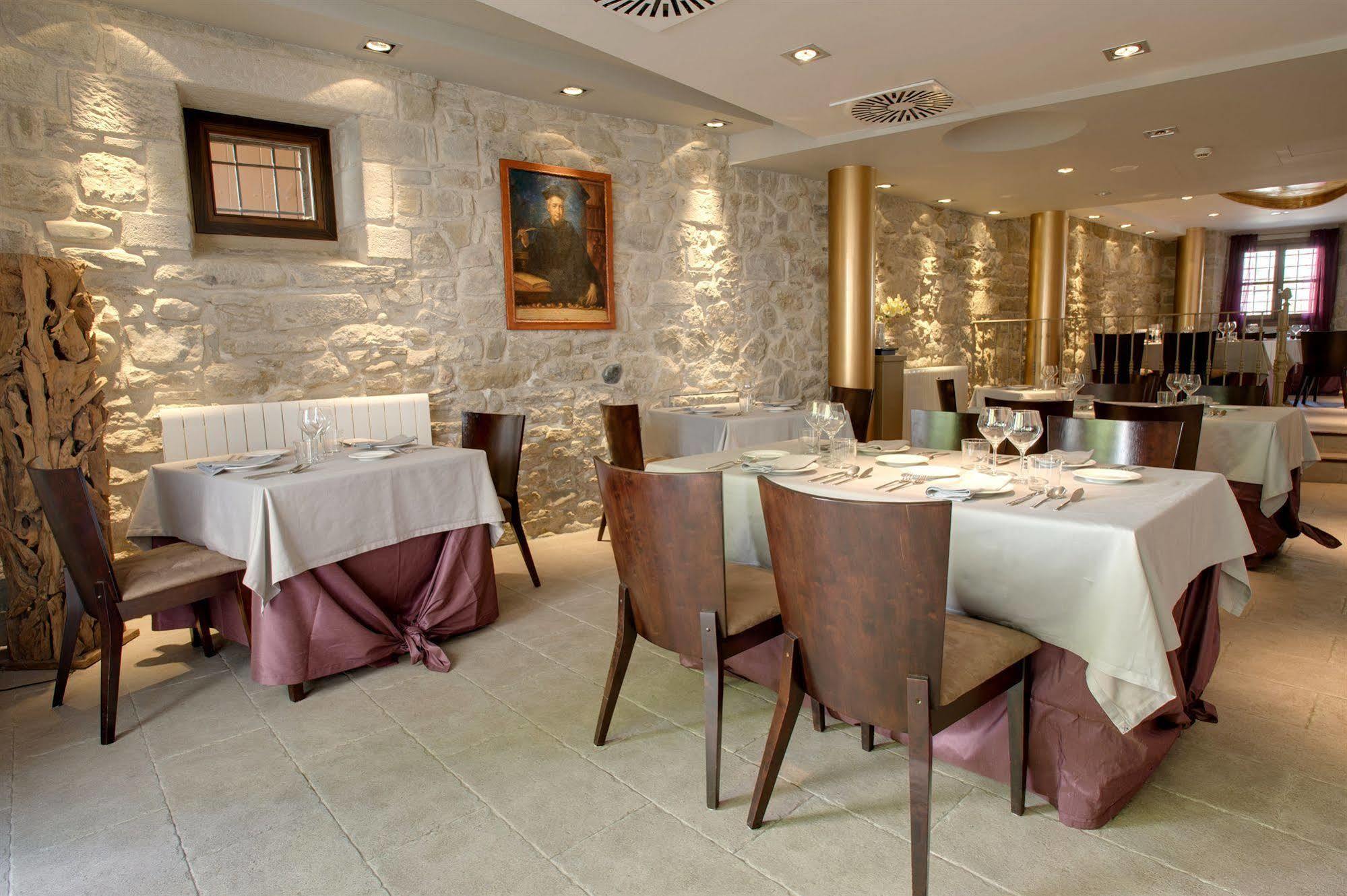 Hotel Palacio Del Obispo Graus Dış mekan fotoğraf